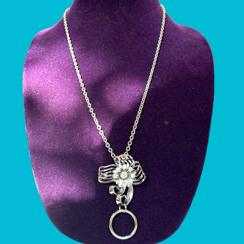 RHYME-STONE FLOWER SILVER‎ TONE  LANYARD NECKLACE